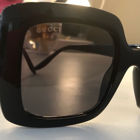 Gucci Oversized Sunglasses - Gucci GG0896S - Picture 2 of 6